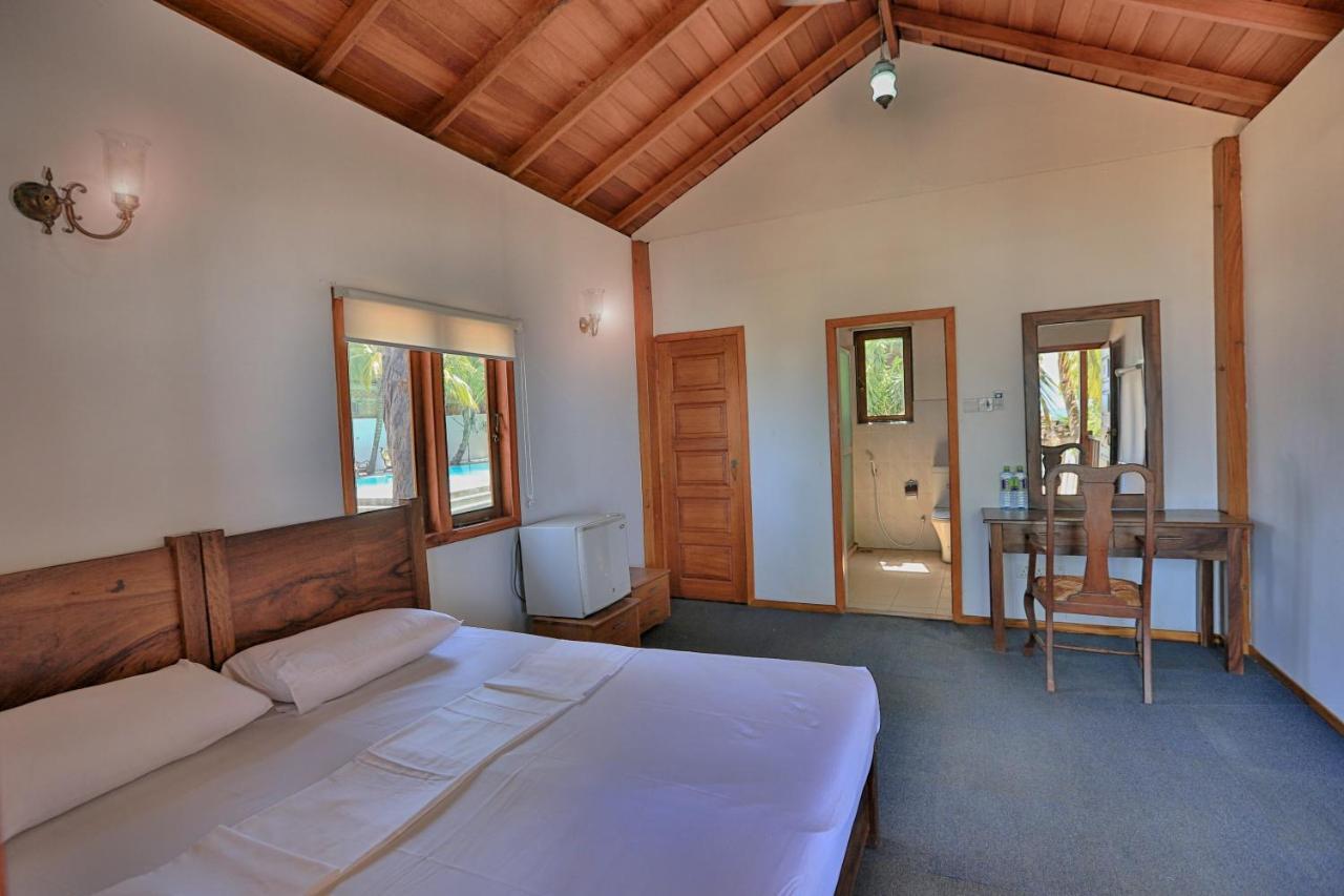 Arugambay Podbay Hotel Arugam Bay Exterior photo
